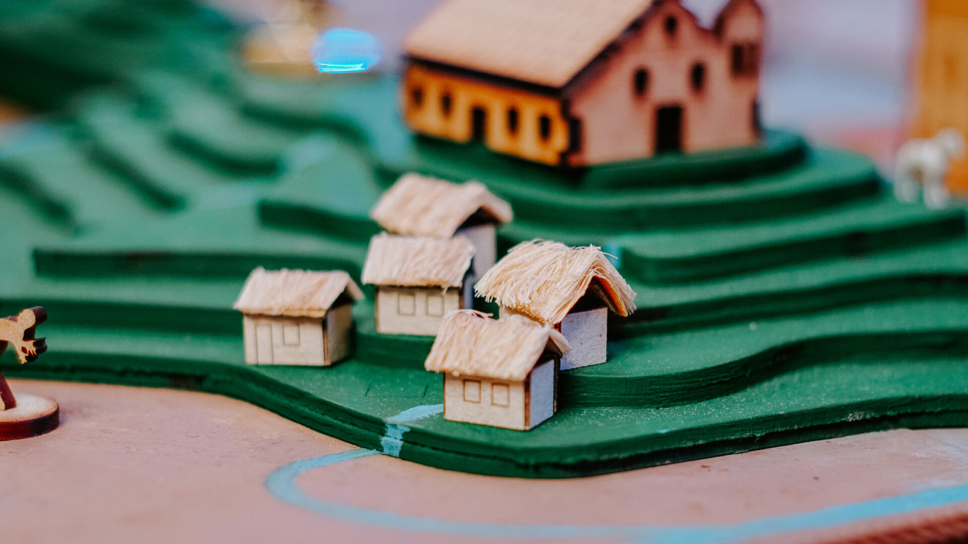 Casas de palha na maquete